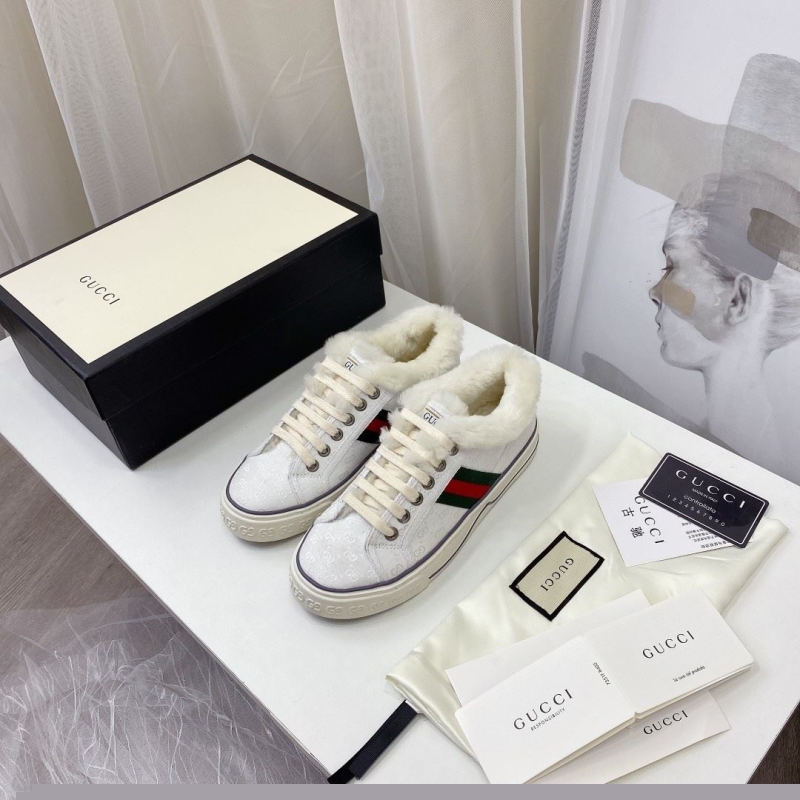 G*u*i casual shoes